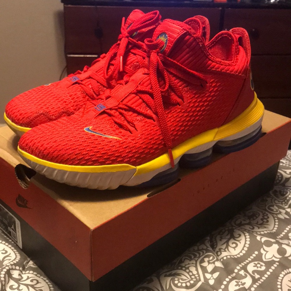 Lebron 16 superbron